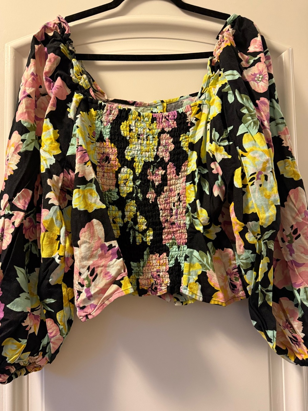 Who What Wear Black Floral Off-Shoulder Crop Top with Yellow & Pink Flowers - Picture 4 of 7